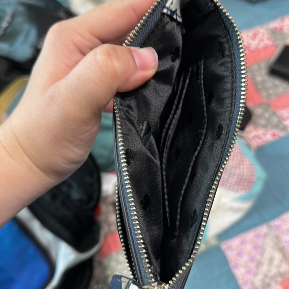 Kate Spade floral wristlet - Picture 4 of 6